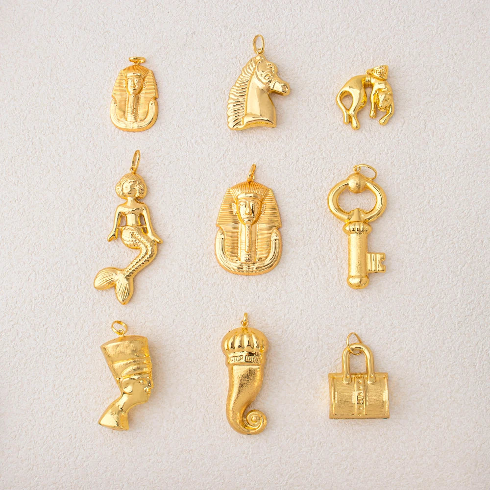 Gold Sovereign Pendant Necklace