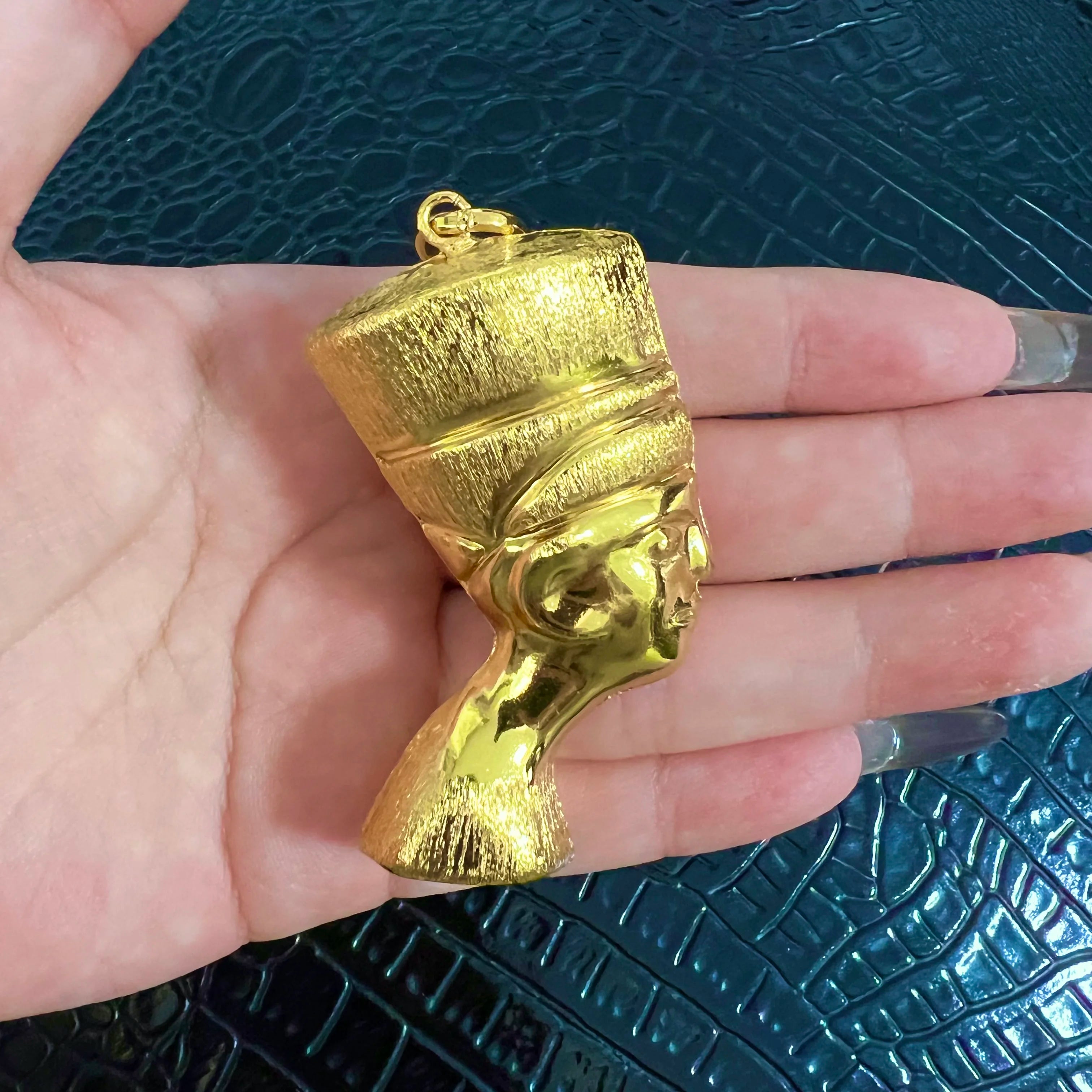 Gold Sovereign Pendant Necklace