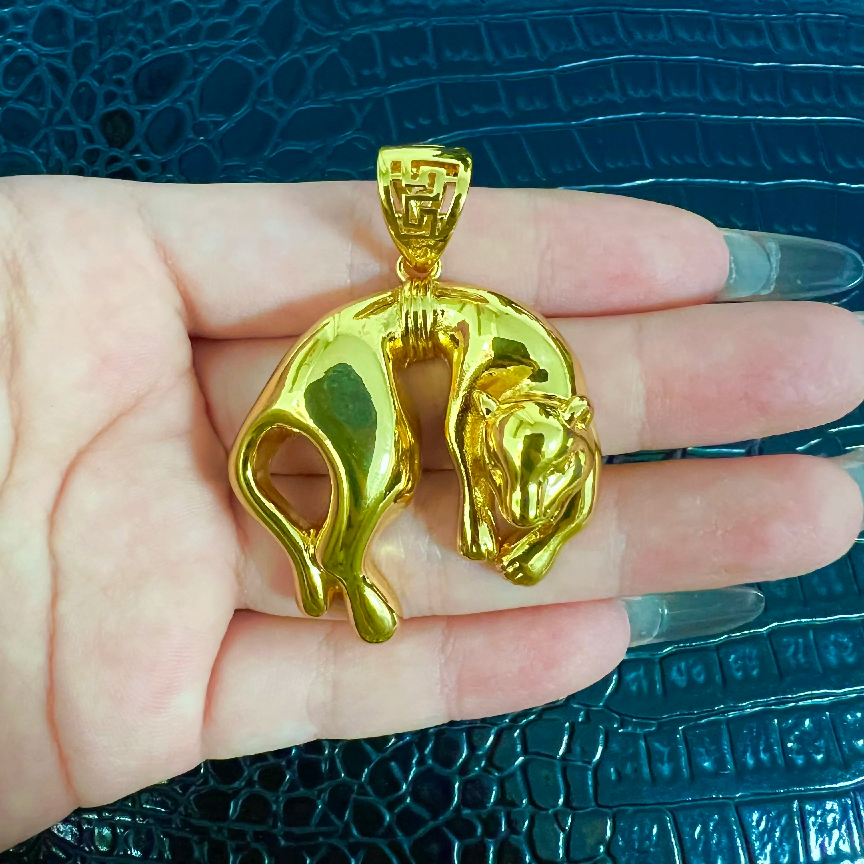 Gold Sovereign Pendant Necklace