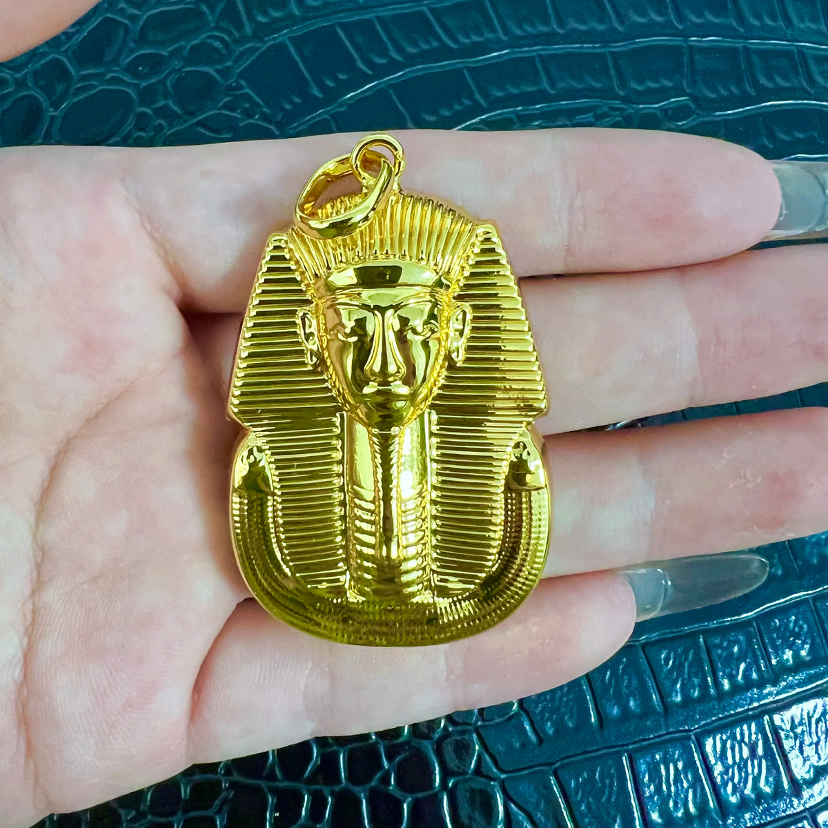 Gold Sovereign Pendant Necklace